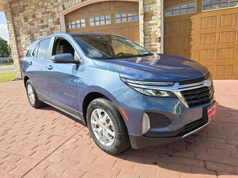 Used 2024 Chevrolet Equinox LT AWD/4WD image 1