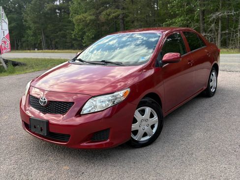 Used 2009 Toyota Corolla S FWD image 2