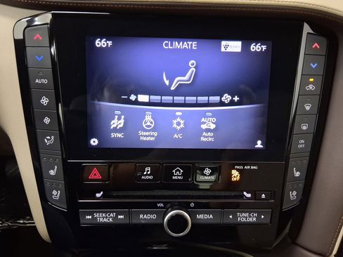 Used 2019 INFINITI QX50 Essential w/ Sensory Package image 29