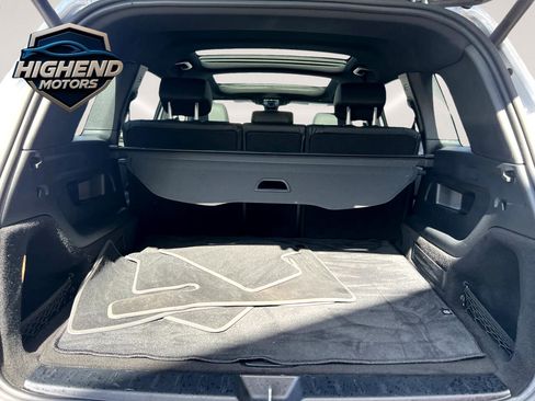 Used 2020 Mercedes-Benz GLB 250 4MATIC w/ Premium Package image 19