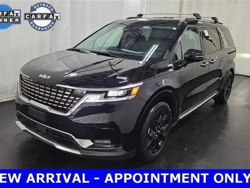 Used 2024 Kia Carnival SX Prestige image 1