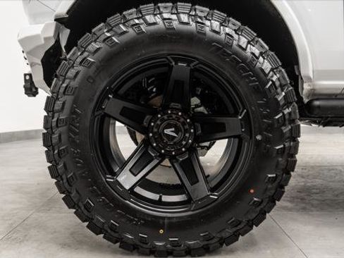 Used 2025 Ford Bronco Big Bend image 16