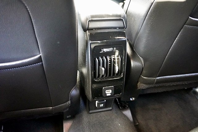 Used 2024 Jeep Compass Latitude AWD/4WD image 26