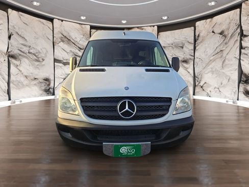 Used 2010 Mercedes-Benz Sprinter 3500 image 2