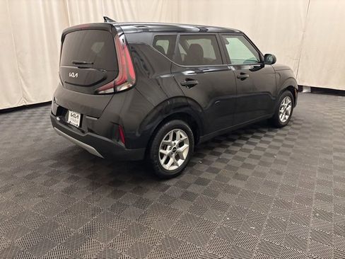 Used 2023 Kia Soul LX w/ LX Technology Package image 5