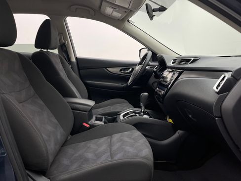 Used 2016 Nissan Rogue SV AWD/4WD image 30