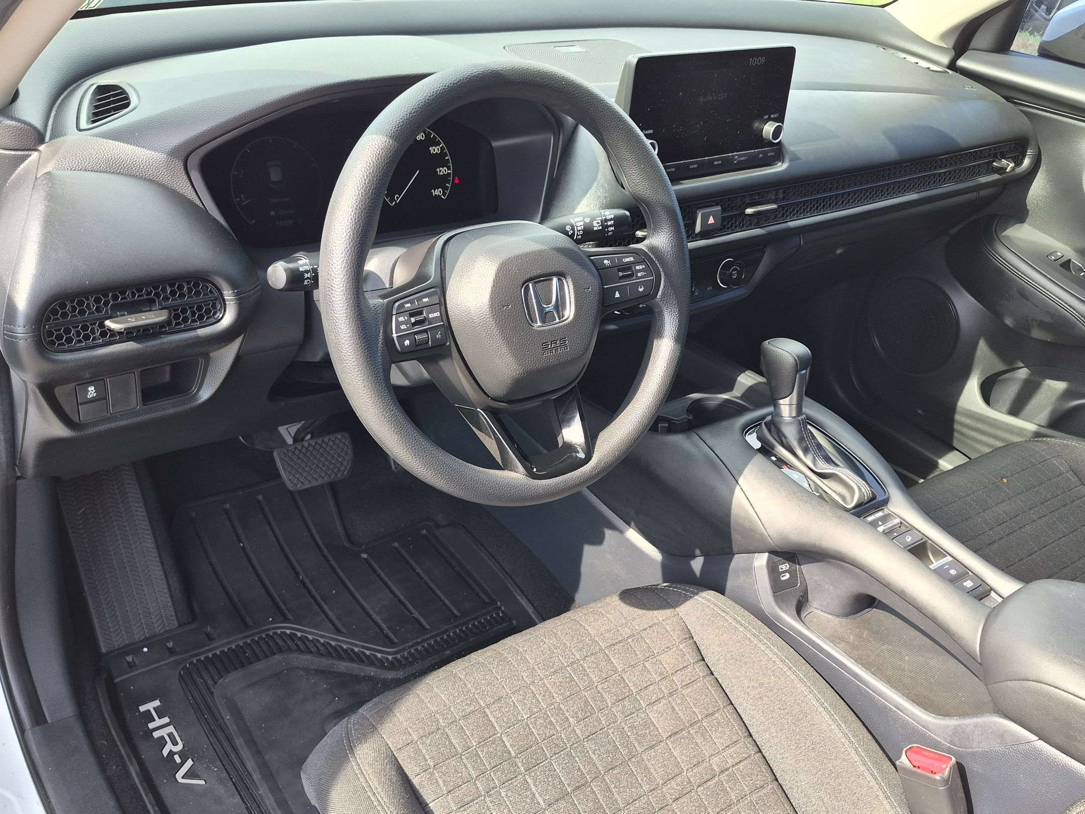 Used 2025 Honda HR-V LX image 16