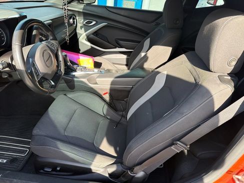 Used 2022 Chevrolet Camaro LT RWD image 13
