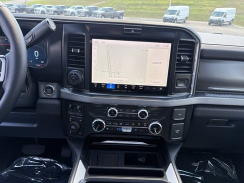 New 2026 Ford F250 Platinum image 32