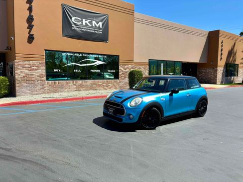 Used 2015 MINI Cooper S FWD image 2
