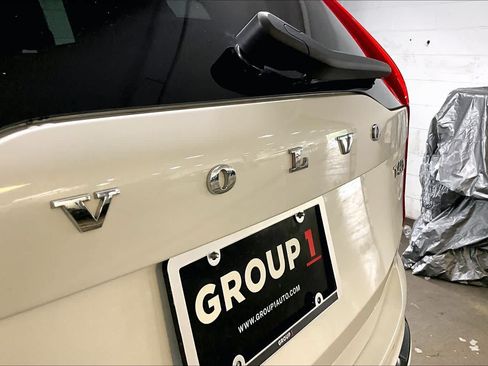 Used 2021 Volvo XC90 T6 R-Design w/ Advanced Package AWD/4WD image 30