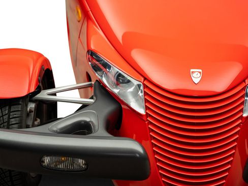 Used 1999 Plymouth Prowler RWD image 10