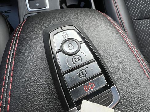 New 2026 Ford Escape ST-Line w/ Tech Pack #1 image 34