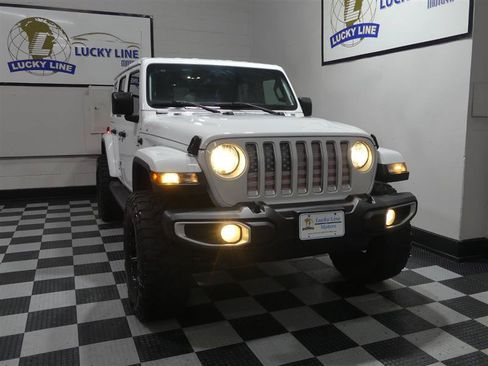 Used 2020 Jeep Wrangler Unlimited Sahara w/ Cold Weather Group AWD/4WD image 5