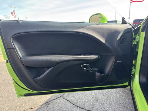 Used 2015 Dodge Challenger SRT Hellcat image 13