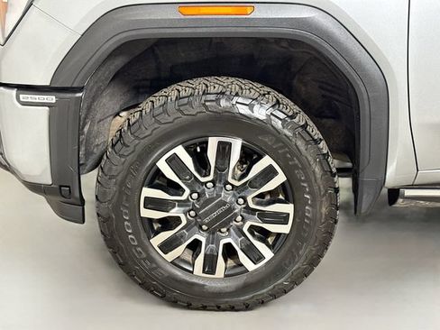 Used 2024 GMC Sierra 2500 Denali Ultimate AWD/4WD image 31