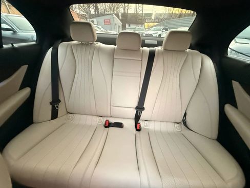 Used 2017 Mercedes-Benz E 300 4MATIC image 29