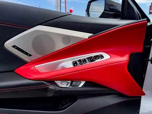 Used 2020 Chevrolet Corvette Stingray Preferred Conv w/ 2LT Preferred Equipment Group RWD image 23