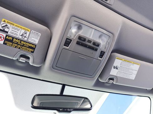 Used 2015 Toyota Highlander Limited image 54