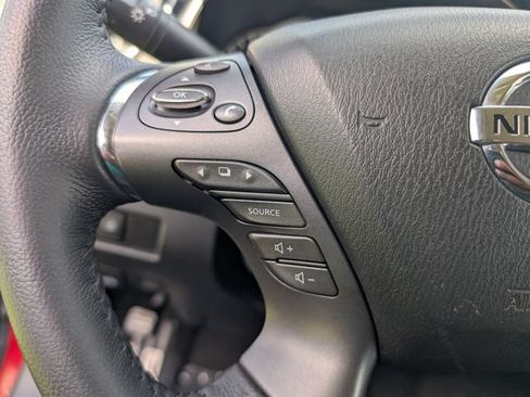 Used 2020 Nissan Murano SV AWD/4WD image 11