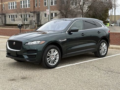 Used 2018 Jaguar F-PACE Prestige image 8