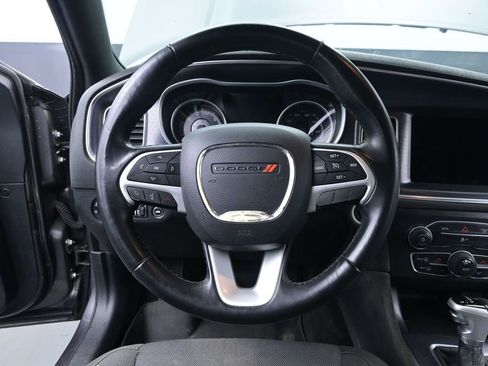Used 2017 Dodge Charger SXT AWD/4WD image 26