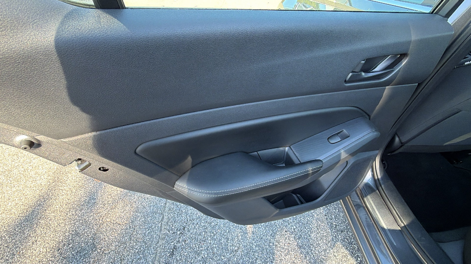 Used 2025 Nissan Altima 2.5 SV FWD image 22