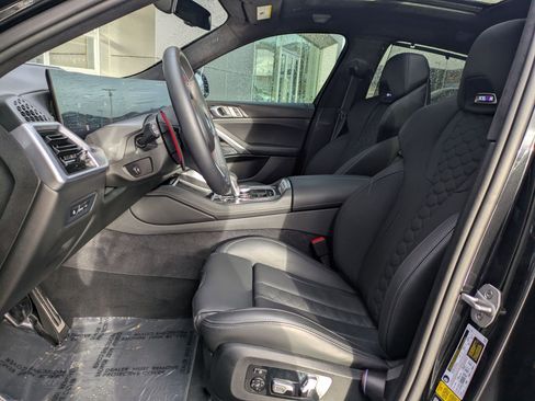 Used 2024 BMW X6 M Competition w/ Executive Package image 23