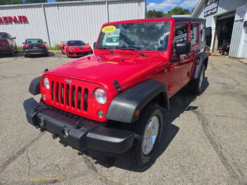 Used 2014 Jeep Wrangler Unlimited Sport w/ Quick Order Package 24S AWD/4WD image 4