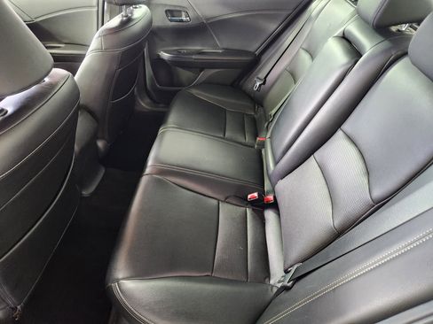 Used 2016 Honda Accord Sport image 14