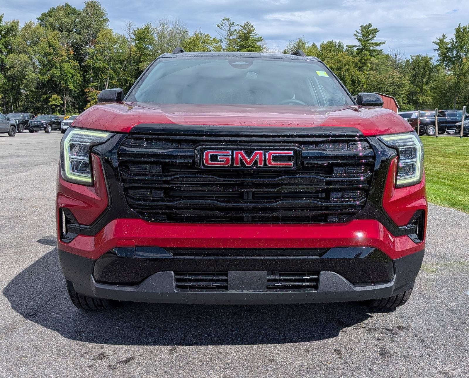 New 2027 GMC Terrain Elevation w/ Elevation Premium Package AWD/4WD image 2