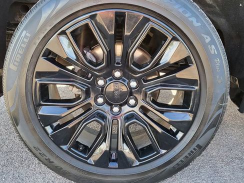 Used 2021 GMC Sierra 1500 Denali w/ Denali Ultimate Package AWD/4WD image 12