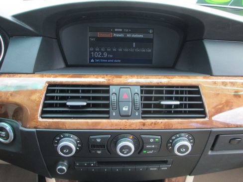 Used 2008 BMW 535xi Sedan w/ Premium Pkg AWD/4WD image 16