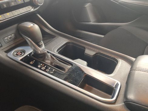 Used 2025 Nissan Sentra SV FWD image 26