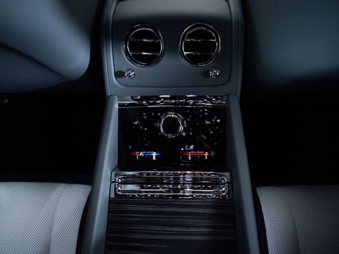Used 2024 Rolls-Royce Spectre w/ Leather Finishing Pack AWD/4WD image 43