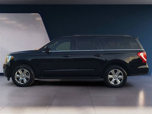 Used 2018 Ford Expedition Max XLT RWD image 2