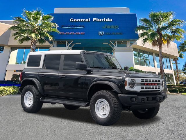 Used 2025 Ford Bronco Heritage Edition AWD/4WD image 2