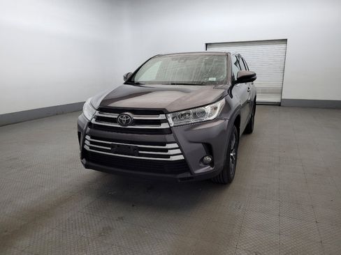 Used 2019 Toyota Highlander Plus AWD/4WD image 15