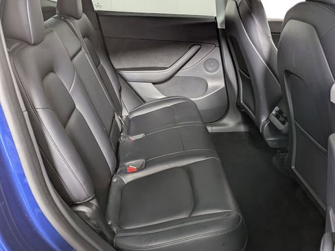 Used 2021 Tesla Model Y Long Range AWD/4WD image 37