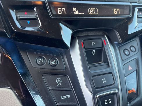 Used 2018 Honda Odyssey Elite image 9