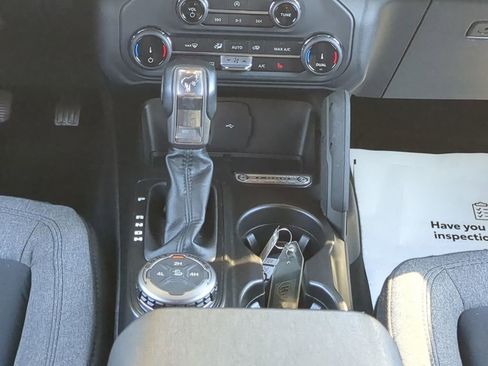 Used 2022 Ford Bronco Big Bend image 25