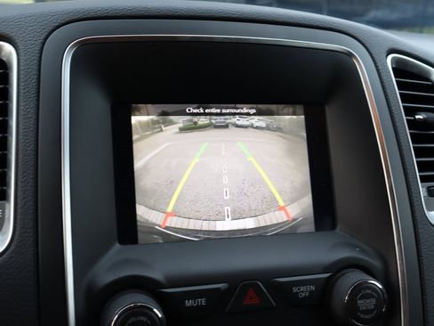 Used 2020 Dodge Durango SXT image 31