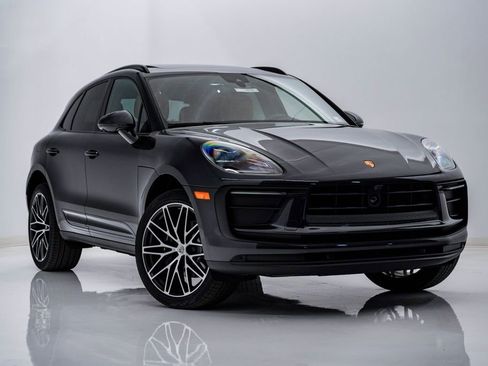 New 2026 Porsche Macan image 8