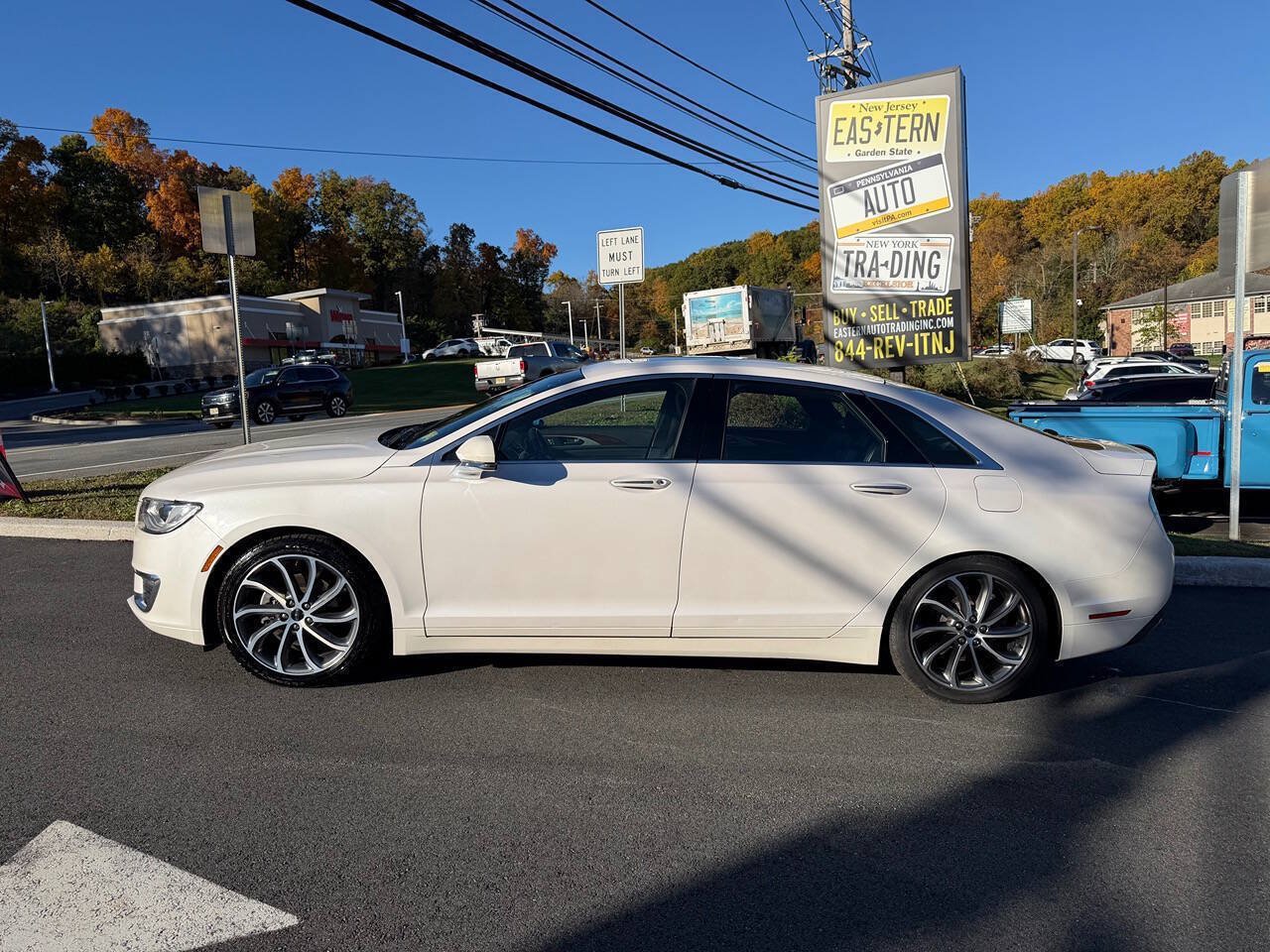 Used 2019 Lincoln MKZ Reserve w/ Reserve Plus Package AWD/4WD image 2