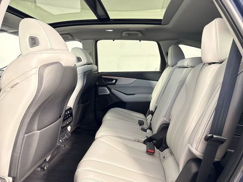 Used 2025 Acura MDX SH-AWD w/ Technology Package image 24