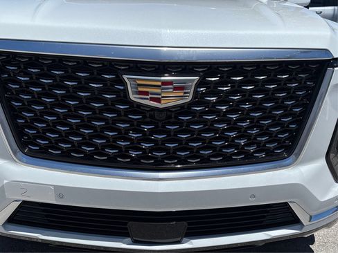 New 2026 Cadillac Escalade ESV 4WD image 15