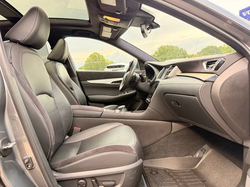 Used 2019 INFINITI QX50 Essential w/ Sensory Package AWD/4WD image 29