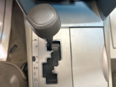 Used 2009 Toyota Camry LE image 29