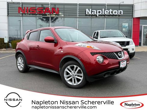 Used 2013 Nissan Juke SV image 1