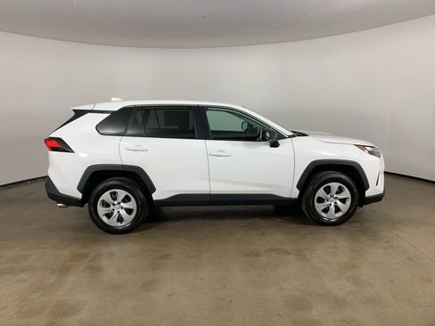 Used 2024 Toyota RAV4 LE AWD/4WD image 7